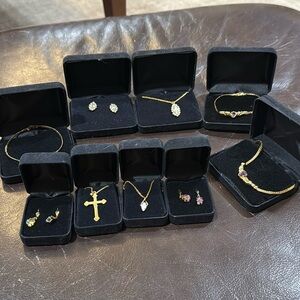 Fashion Costume Dress Up Jewelry Lot Necklace Bracelet Earrings